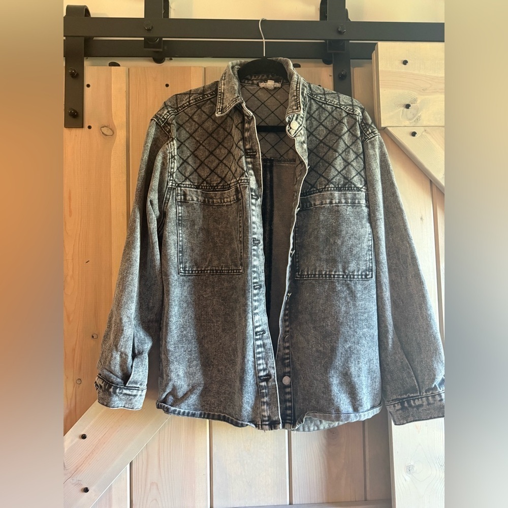 NEW Elan Washed Black Denim Shacket - Picture 6 of 7